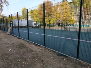 Забор на спортивную площадку 40 метров фото в Люберцах