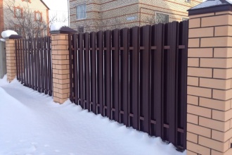 Забор из евроштакетника в шахматном порядке 30 метров фото в Люберцах