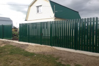 Забор из евроштакетника на ленточном фундаменте 70 метров фото в Люберцах